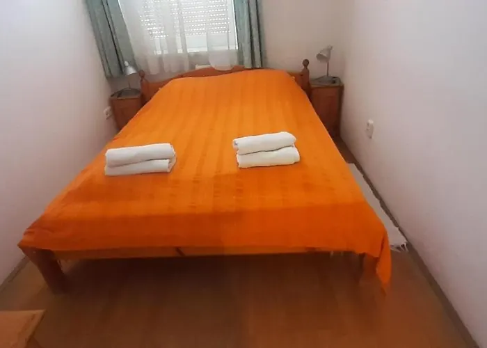 Pedestrian Street Apartment